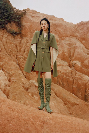 Fotoservizio/FW 22-23/WOMEN/PRESENTAZIONE/SARAWONG/DP2/32