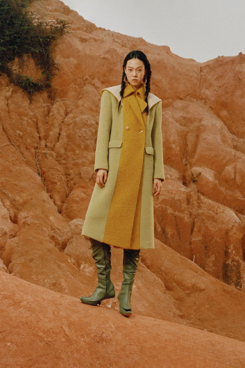 Fotoservizio/FW 22-23/WOMEN/PRESENTAZIONE/SARAWONG/DP2/24