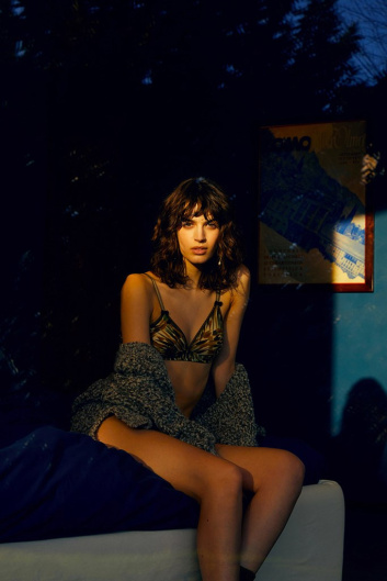 Fotoservizio/FW 22-23/WOMEN/PRESENTAZIONE/MOMONì/DP2/5