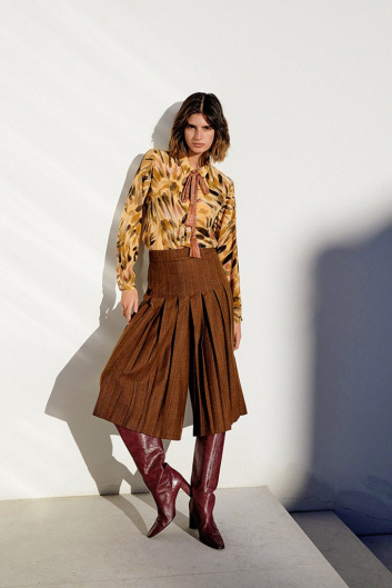 Fotoservizio/FW 22-23/WOMEN/PRESENTAZIONE/MOMONì/DP2/17
