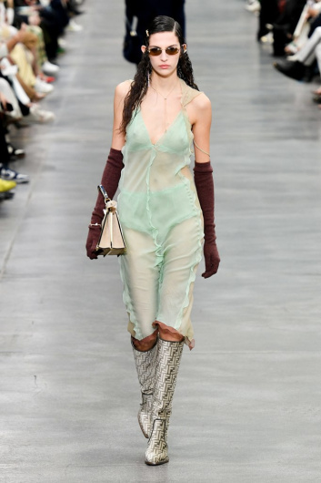 Fotoservizio/FW 22-23/WOMEN/SFILATA/FENDI/DP2/12