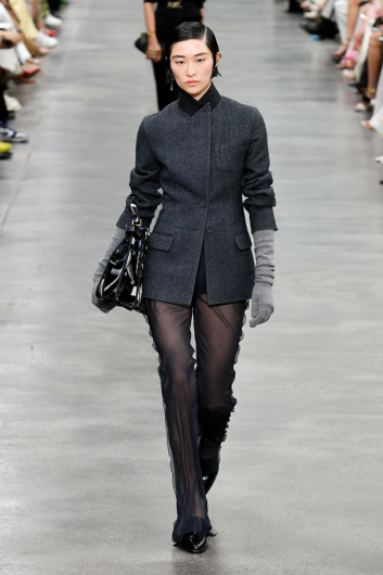 Fotoservizio/FW 22-23/WOMEN/SFILATA/FENDI/DP2/1