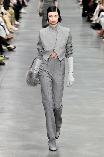 Fotoservizio/FW 22-23/WOMEN/SFILATA/FENDI/DP2/11