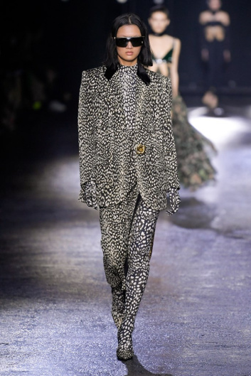 Fotoservizio/FW 22-23/WOMEN/SFILATA/ROBERTO CAVALLI/DP2/17