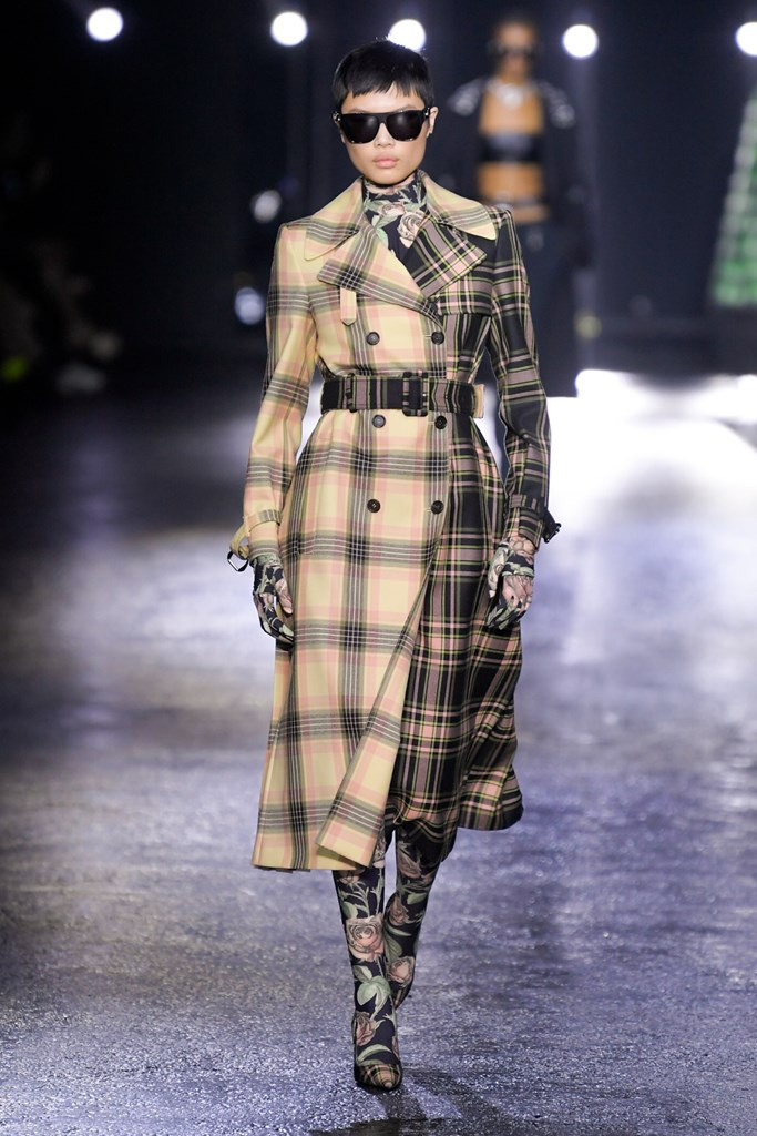 Fotoservizio/FW 22-23/WOMEN/SFILATA/ROBERTO CAVALLI/DP2/26
