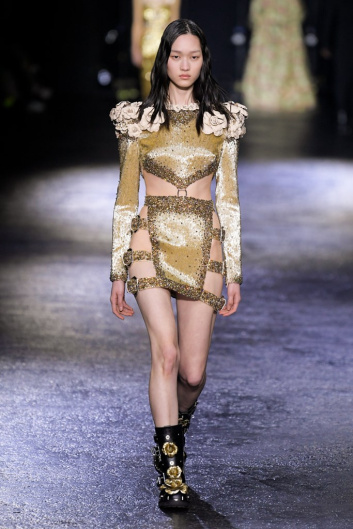 Fotoservizio/FW 22-23/WOMEN/SFILATA/ROBERTO CAVALLI/DP2/2