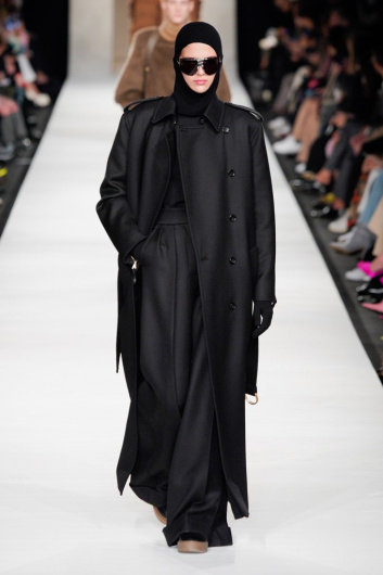 Fotoservizio/FW 22-23/WOMEN/SFILATA/MAX MARA/DP2/10