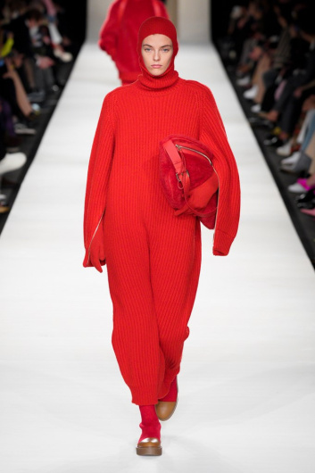 Fotoservizio/FW 22-23/WOMEN/SFILATA/MAX MARA/DP2/15