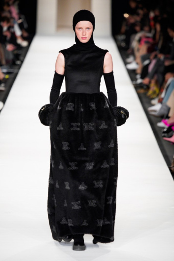 Fotoservizio/FW 22-23/WOMEN/SFILATA/MAX MARA/DP2/24