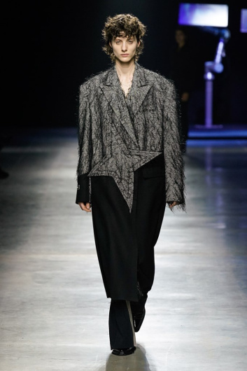 Fotoservizio/FW 22-23/WOMEN/SFILATA/ANNAKIKI/DP2/5