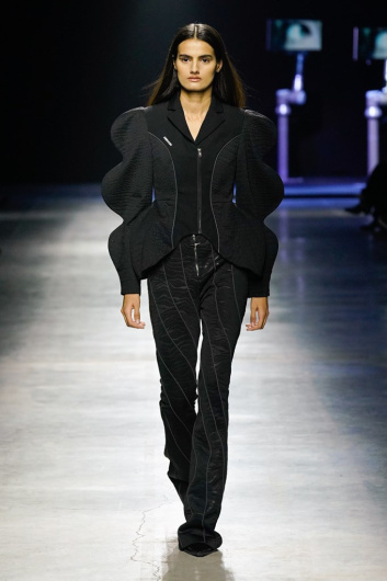 Fotoservizio/FW 22-23/WOMEN/SFILATA/ANNAKIKI/DP2/6
