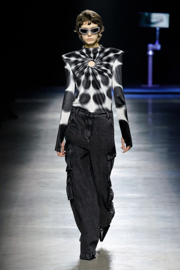 Fotoservizio/FW 22-23/WOMEN/SFILATA/ANNAKIKI/DP2/24