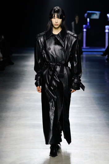 Fotoservizio/FW 22-23/WOMEN/SFILATA/ANNAKIKI/DP2/17