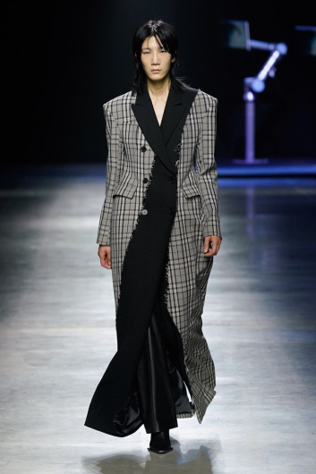 Fotoservizio/FW 22-23/WOMEN/SFILATA/ANNAKIKI/DP2/20