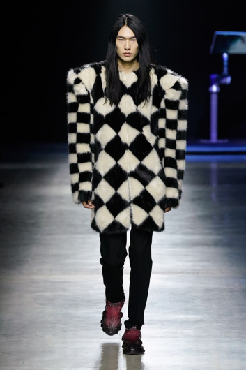 Fotoservizio/FW 22-23/WOMEN/SFILATA/ANNAKIKI/DP2/31
