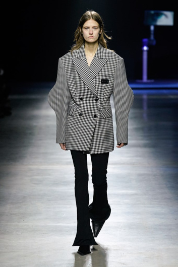 Fotoservizio/FW 22-23/WOMEN/SFILATA/ANNAKIKI/DP2/34