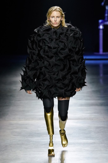 Fotoservizio/FW 22-23/WOMEN/SFILATA/ANNAKIKI/DP2/39