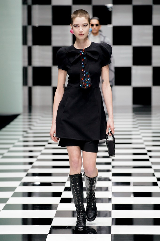 Fotoservizio/FW 22-23/WOMEN/SFILATA/EMPORIO ARMANI/DP2/5