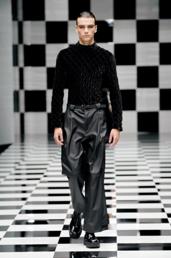 Fotoservizio/FW 22-23/WOMEN/SFILATA/EMPORIO ARMANI/DP2/38