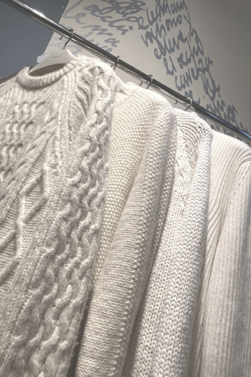 Fotoservizio/FW 22-23/WOMEN/PRESENTAZIONE/MALO/DP2/0