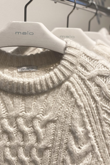 Fotoservizio/FW 22-23/WOMEN/PRESENTAZIONE/MALO/DP2/10