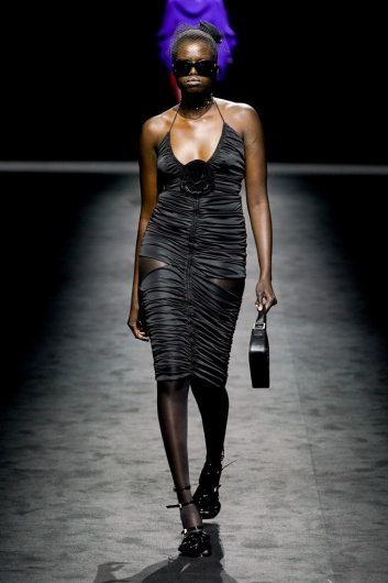 Fotoservizio/FW 22-23/WOMEN/SFILATA/BLUMARINE/DP2/11