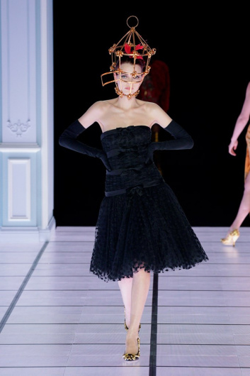 Fotoservizio/FW 22-23/WOMEN/SFILATA/MOSCHINO/DP2/7