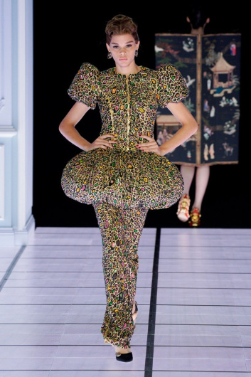 Fotoservizio/FW 22-23/WOMEN/SFILATA/MOSCHINO/DP2/19