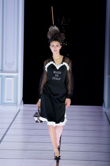 Fotoservizio/FW 22-23/WOMEN/SFILATA/MOSCHINO/DP2/10