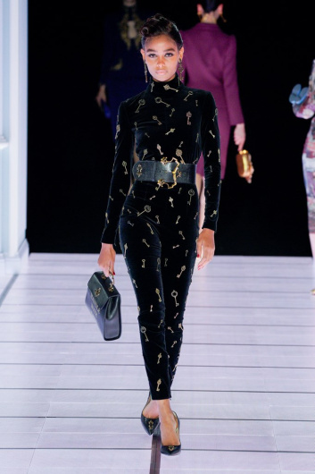 Fotoservizio/FW 22-23/WOMEN/SFILATA/MOSCHINO/DP2/5