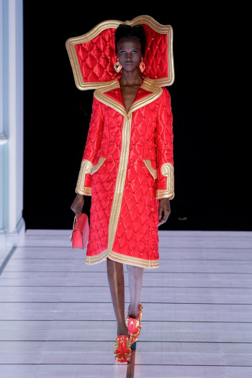 Fotoservizio/FW 22-23/WOMEN/SFILATA/MOSCHINO/DP2/17