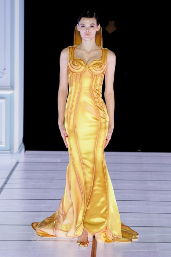 Fotoservizio/FW 22-23/WOMEN/SFILATA/MOSCHINO/DP2/19