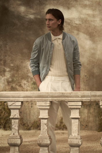 Fotoservizio/SS 2022/MEN/APPUNTAMENTO/BRUNELLO CUCINELLI/DP2/11