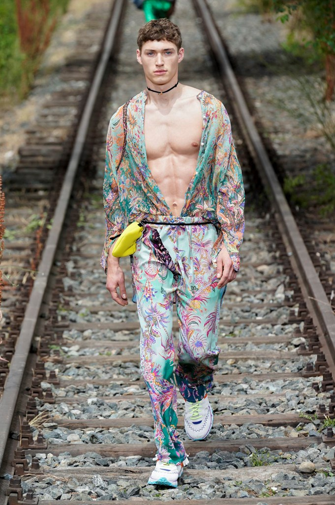 Fotoservizio/SS 2022/MEN/SFILATA/ETRO/DP2/1