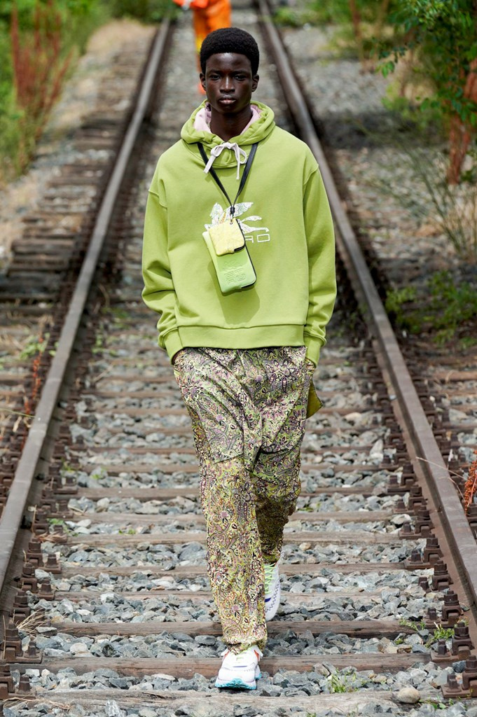 Fotoservizio/SS 2022/MEN/SFILATA/ETRO/DP2/5