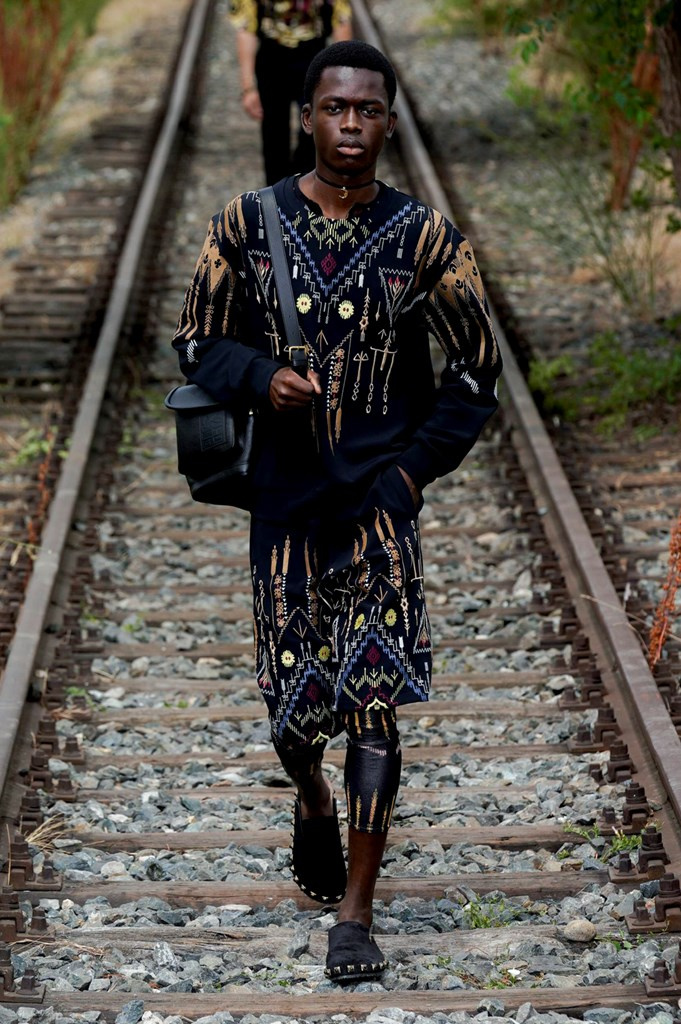 Fotoservizio/SS 2022/MEN/SFILATA/ETRO/DP2/0