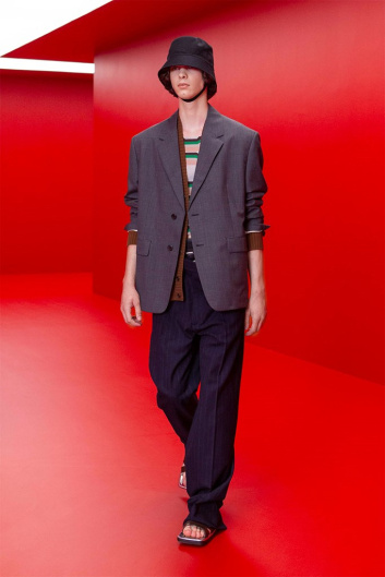 Fotoservizio/SS 2022/MEN/SFILATA/PRADA/DP2/6