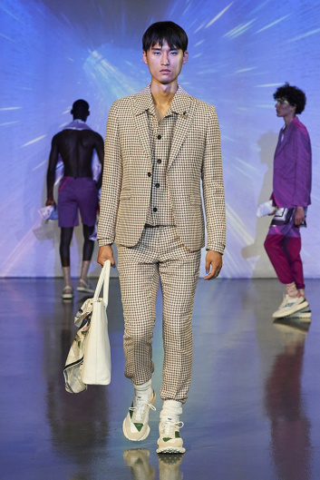 Fotoservizio/SS 2022/MEN/SFILATA/MIGUEL VIEIRA/DP2/21