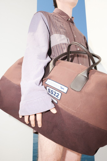 Fotoservizio/SS 2022/MEN/SFILATA/ANDREA POMPILIO PER HARMONT & BLAINE/DP2/19