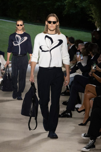 Fotoservizio/SS 2022/MEN/SFILATA/GIORGIO ARMANI/DP2/3