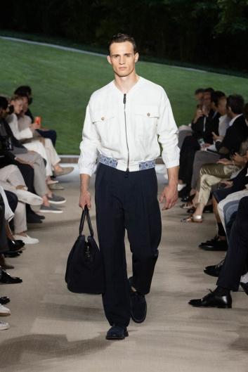 Fotoservizio/SS 2022/MEN/SFILATA/GIORGIO ARMANI/DP2/6