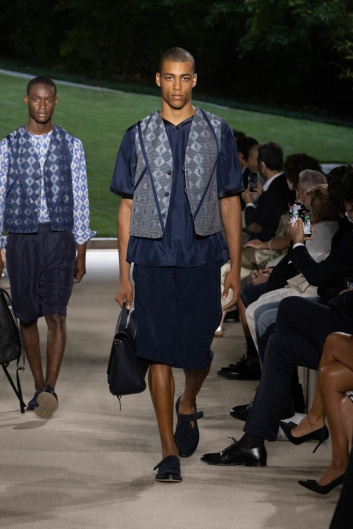 Fotoservizio/SS 2022/MEN/SFILATA/GIORGIO ARMANI/DP2/8
