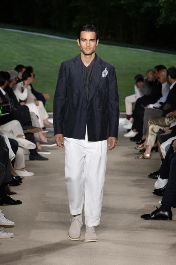 Fotoservizio/SS 2022/MEN/SFILATA/GIORGIO ARMANI/DP2/0