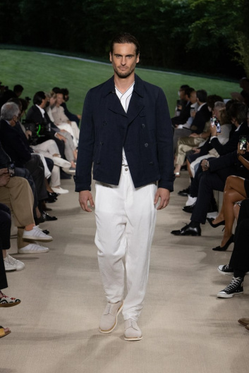 Fotoservizio/SS 2022/MEN/SFILATA/GIORGIO ARMANI/DP2/2
