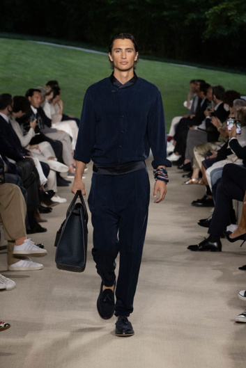 Fotoservizio/SS 2022/MEN/SFILATA/GIORGIO ARMANI/DP2/11