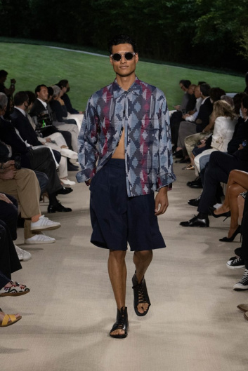 Fotoservizio/SS 2022/MEN/SFILATA/GIORGIO ARMANI/DP2/27
