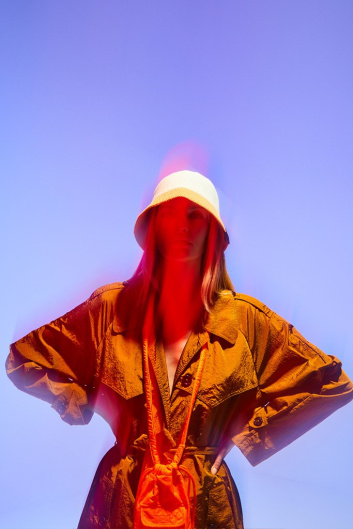 Fotoservizio/SS 2022/WOMEN/PRESENTAZIONE/OOF WEAR/DP2/1