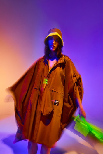 Fotoservizio/SS 2022/WOMEN/PRESENTAZIONE/OOF WEAR/DP2/5