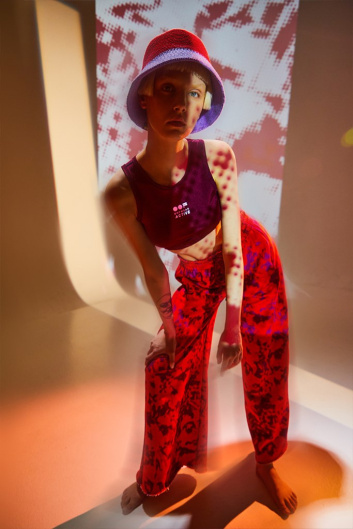 Fotoservizio/SS 2022/WOMEN/PRESENTAZIONE/OOF WEAR/DP2/19