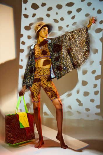 Fotoservizio/SS 2022/WOMEN/PRESENTAZIONE/OOF WEAR/DP2/21